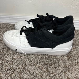 Nike Jordan Series ES GS Black & White Us 5.5
